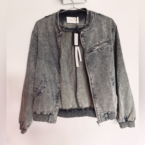 Mustard Seed Acid Wash Oversized Jean Jacket - Picture 4 of 5